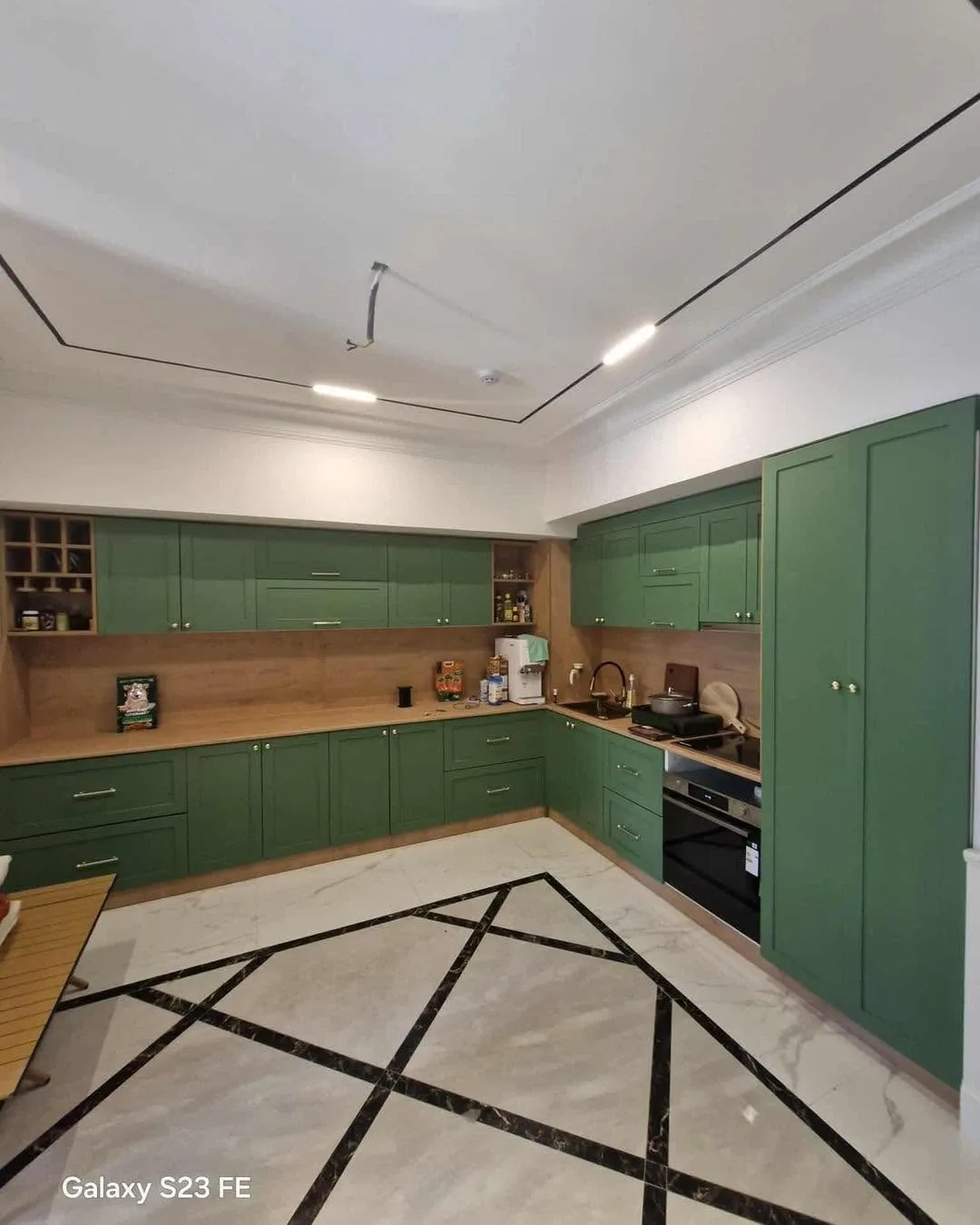 Modern Olive & Neo-Classic Kitchen